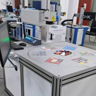 6工位紫外激光打標機 自動旋轉(zhuǎn)自動打標