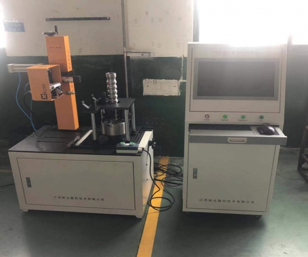 非標(biāo)定制側(cè)向氣動打標(biāo)機，工件橫豎兩位置定點打標(biāo)